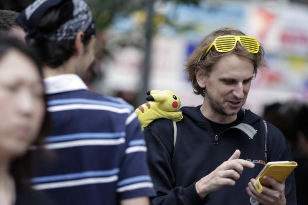 <p>Pokemon Company, организацията, промотираща покемоните по света досега не искаше да използва технологията на смартфоните и па американския разработчик Niantic Labs да напише Pokemon Go.</p>

<p>Photographer: Kiyoshi Ota/Bloomberg</p>
