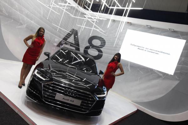 <p>Audi A8 и Range Rover Velar са сред <a href="http://automedia.investor.bg/a/0-nachalo/32266-avtonomna-limuzina-i-luksozni-suv-modeli-debiutiraha-na-salona-v-sofiia/" target="_blank">най-забележителните експонати</a> на изложението.</p>
