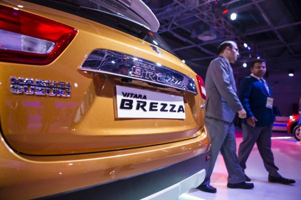 &lt;p&gt;Vitara Brezza, производство на Maruti Suzuki Индия (SUV) на автосалона Auto Expo 2016 в Нойда, Утар Прадеш, Индия на 4 февруари 2016.&lt;/p&gt;

&lt;p&gt;Най-големият производител на автомобили в Индия показа новия си компактен SUV. Това е част от новите модели на компанията, в който индийските инженери имаха по-голяма роля в дизайна.&lt;/p&gt;

&lt;p&gt;Photographer: Prashanth Vishwanathan/Bloomberg&lt;/p&gt;

&lt;p&gt;&amp;nbsp;&lt;/p&gt;

