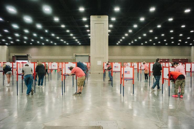 Америка гласува.