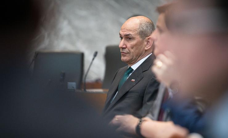 Янез Яншна,